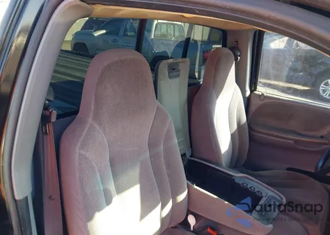 2000 Dodge Dakota Slt/Sport from USA, damaged, VIN 1B7FL26N5YS694765